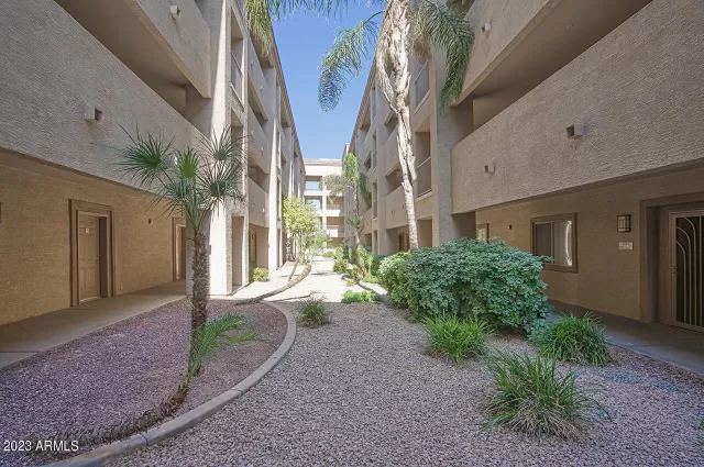 MLS: 6555503 Condo For Sale