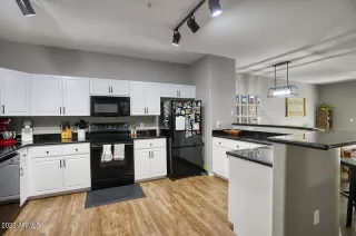 Photo #4: 6555503 Listing