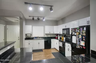 Photo #5: 6555503 Listing