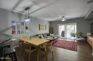 Photo #6: 6555503 Listing