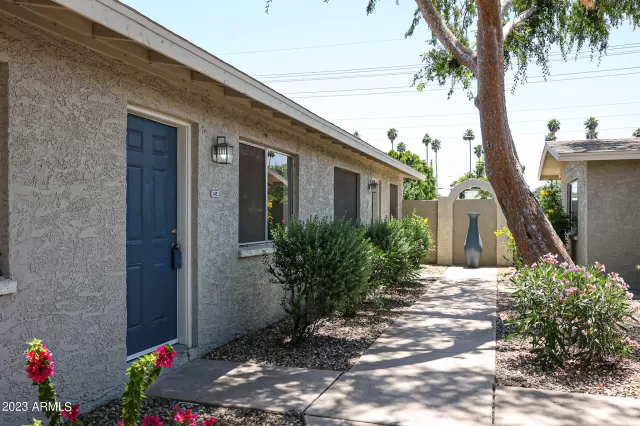 MLS: 6555808 Condo For Sale