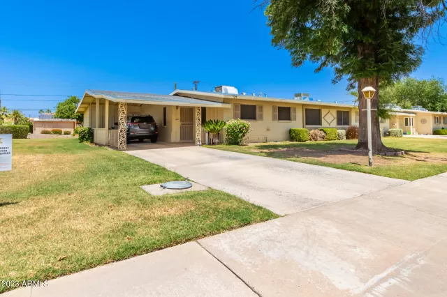 MLS: 6555889 Condo For Sale