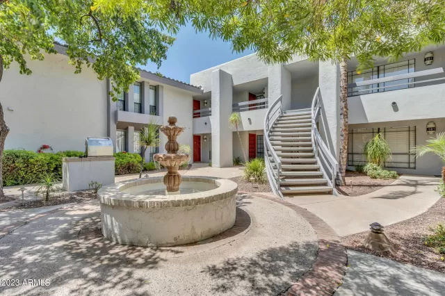 MLS: 6555968 Condo For Sale