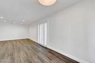 Photo #3: 6555968 Listing