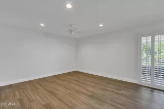 Photo #5: 6555968 Listing