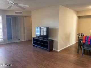 Photo #4: 6556011 Listing 