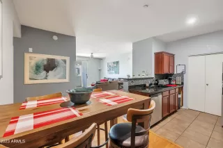 Photo #2: 6556170 Listing 