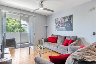 Photo #6: 6556170 Listing 