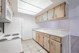 Photo #5: 6556332 Listing