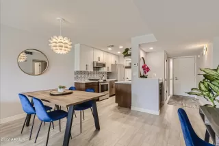 Photo #4: 6556377 Listing 