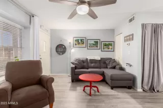 Photo #4: 6556469 Listing