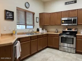 Photo #6: 6556514 Listing