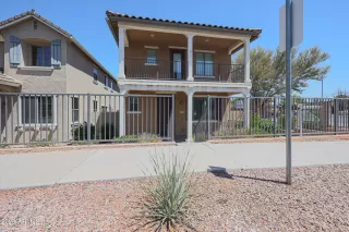 More Details about MLS # 6556653 : 704 W FREMONT ROAD