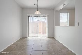 Photo #3: 6556653 Listing