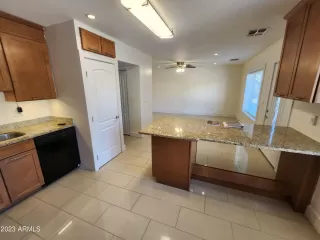 Photo #5: 6556660 Listing 
