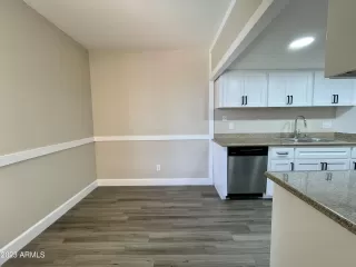 Photo #6: 6556694 Listing