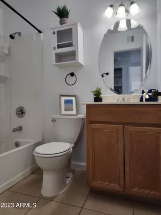 Photo #2: 6556773 Listing