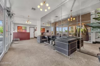 Photo #4: 6556971 Listing