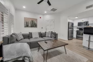 Photo #5: 6556971 Listing