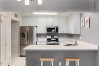 Photo #2: 6556994 Listing