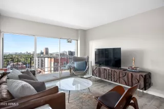 Photo #5: 6557027 Listing 