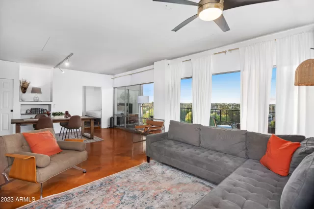 MLS: 6557030 Condo For Sale