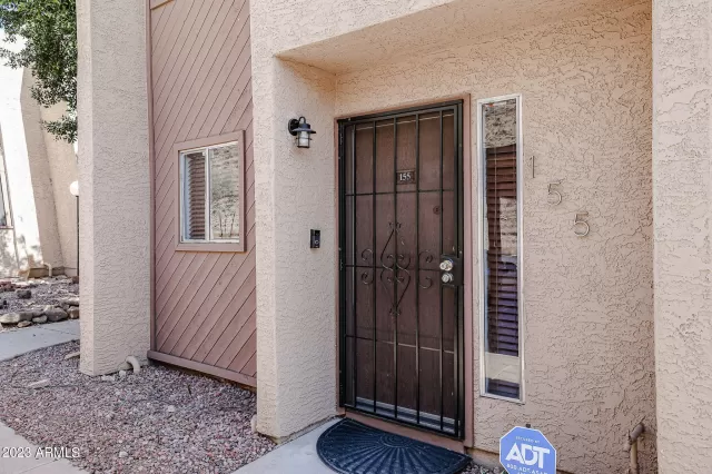 MLS: 6557075 Condo For Sale