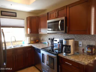 Photo #1: 6557246 Listing 