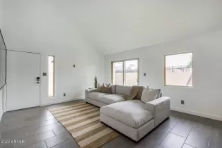 Photo #3: 6557279 Listing