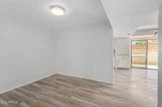 Photo #6: 6557299 Listing