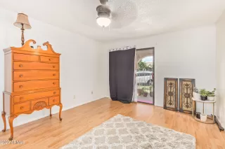 Photo #2: 6557328 Listing