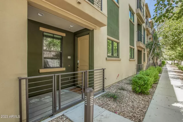MLS: 6557427 Condo For Sale