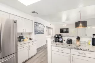 Photo #4: 6557558 Listing