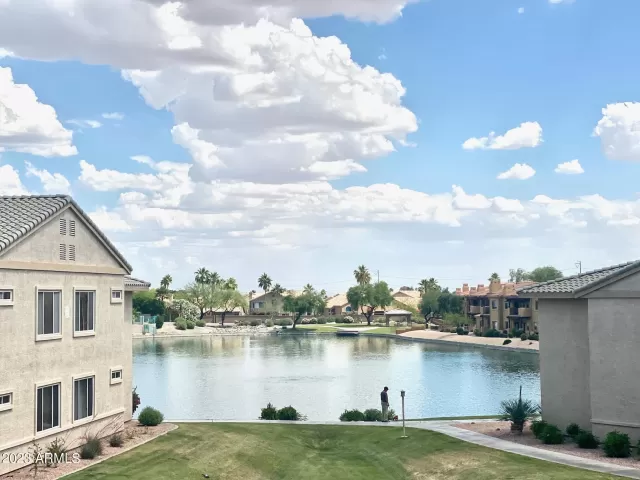 MLS: 6557633 Condo For Sale