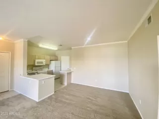 Photo #5: 6557633 Listing