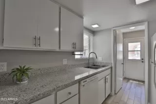 Photo #3: 6557925 Listing 