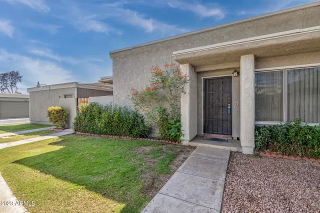 MLS: 6557927 Condo For Sale