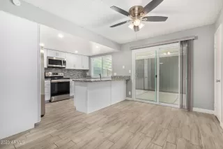 Photo #4: 6557927 Listing 