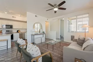 Photo #6: 6557943 Listing