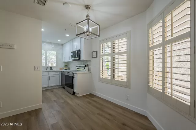 MLS: 6557973 Condo For Sale