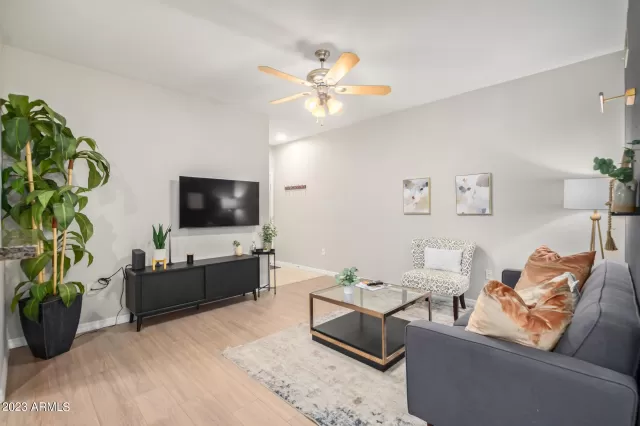 MLS: 6558101 Condo For Sale