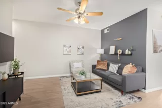 Photo #3: 6558101 Listing