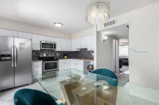 Photo #6: 6558139 Listing 