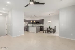 Photo #4: 6558223 Listing