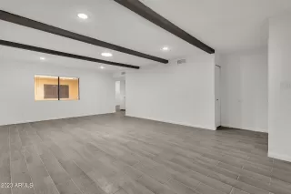 Photo #4: 6558226 Listing