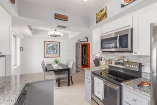 Photo #5: 6558228 Listing