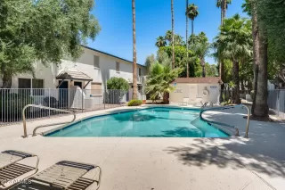 Photo #2: 6558232 Listing 