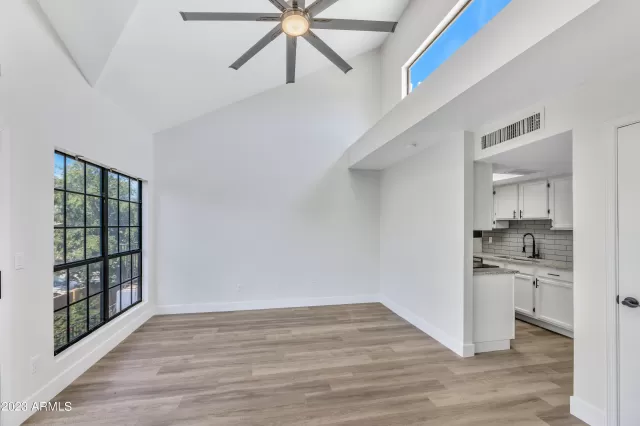 MLS: 6558296 Condo For Sale