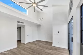 Photo #1: 6558296 Listing 