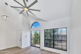 Photo #2: 6558296 Listing 